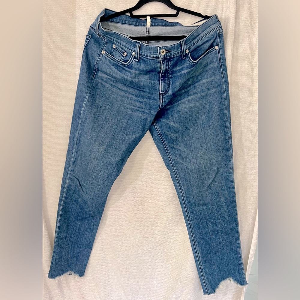 Rag and Bone Denim Jeans. Dre Capri. Size 31. Distressed Blue